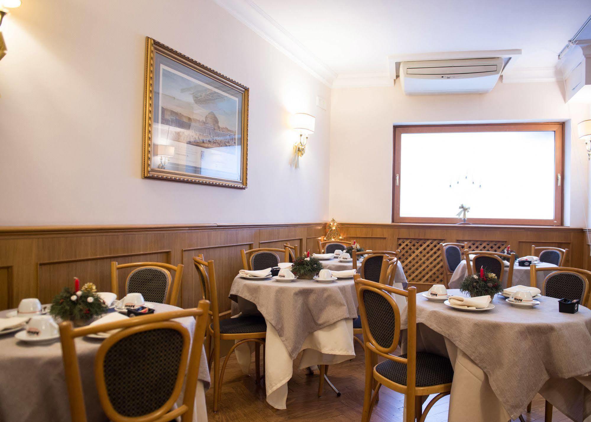 Hotel Leopardi Наполи Екстериор снимка